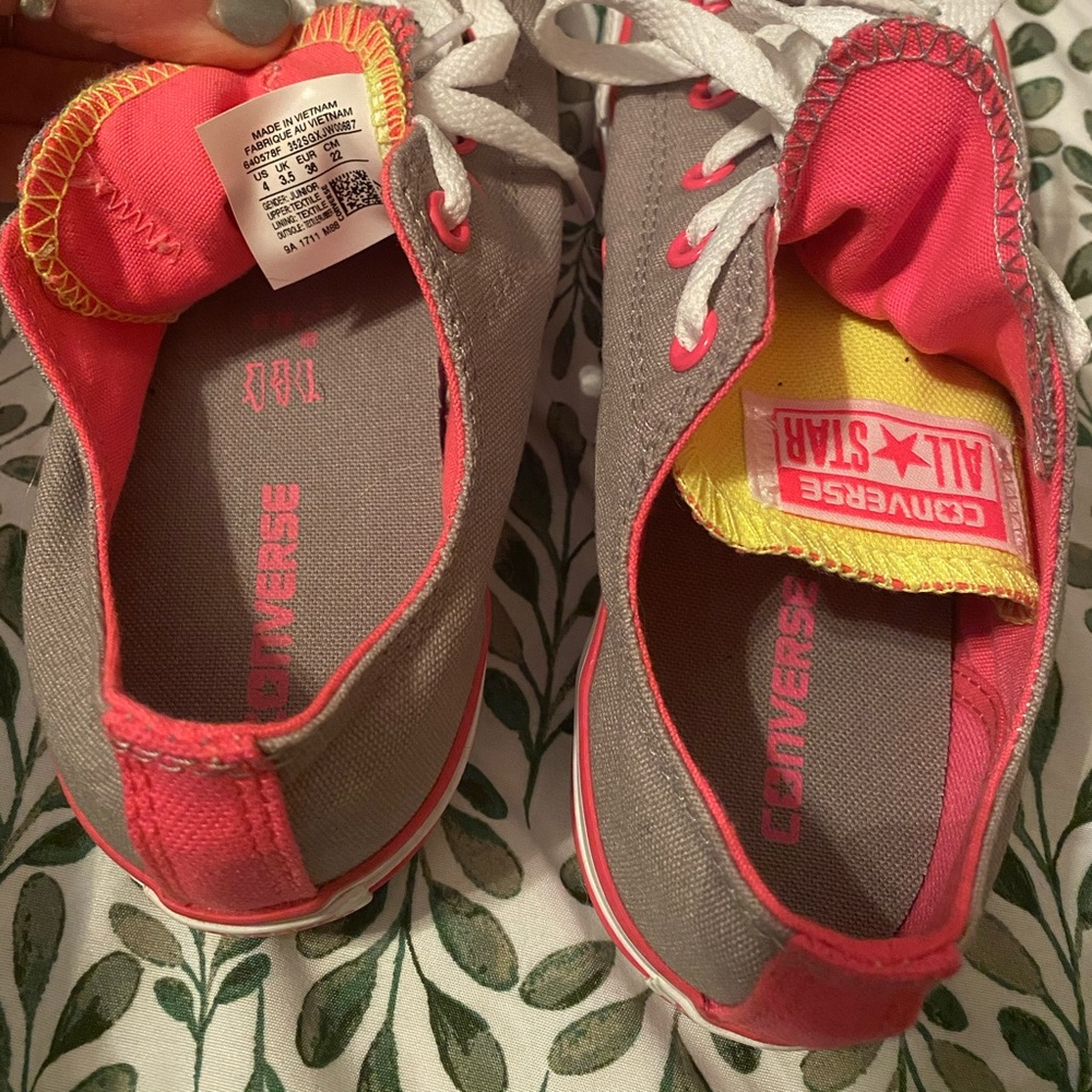 Like new Converse